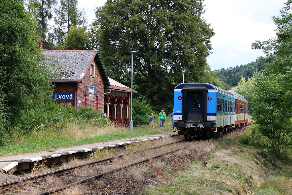 IMG_9966-Lvova-Personenzughalt.JPG