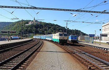 IMG_5580-Usti- Doppeleinfahrt.JPG