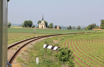 IMG_8290-Kirche-nicht-im-Dorf.JPG