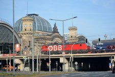 Dresden Hauptbahnhof Vorderansicht.jpg