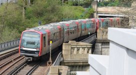 oepnv-u-bahn372-3landungsbruecken.jpg