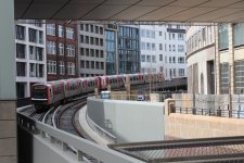 oepnv-u-bahn378-3handelskammer.jpg