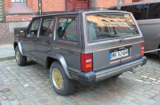 18eighties-jeep-cherokee003.jpg