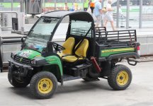 john-deere-xuv855m001.jpg