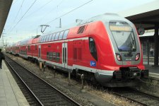 1920px-J36_201_Bf_Nürnberg_Hbf,_445_083.jpg