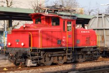 2880px-Elektr._Rangierlok_SBB_Ee_3-3_Nr._16404_in_Gossau_SG.jpg