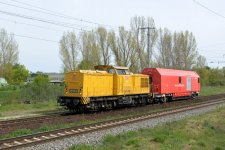 203 305-8 Rbf Berlin-Wuhlheide.jpg