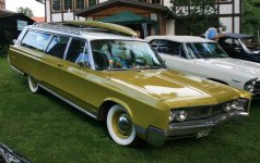 1967chrysler-newport-town-and-country001.jpg