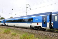 Bdmpz 73 54-90 012-9 Rbf Berlin-Wuhlheide.jpg