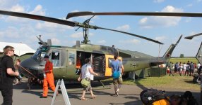 bell-uh1d-71-71-heer-sar-ila2016-005.jpg