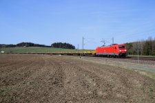 185 259 zieht den den EZ 51721von Nürnberg nach Engelsdorf durch Drochaus am 2.4.16, 070.jpg