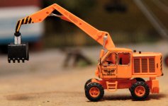 Bagger T174-2 orange (5).JPG