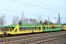 Laaers 27 80 4371 935-2 Bf Schönefeld (bei Berlin).jpg