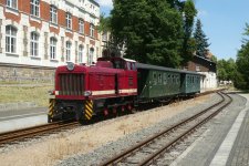 199 013 it Personenzug in Oschatz Süd.JPG
