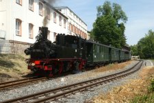 99 1584 mit Sonderzug in Oschatz Süd.JPG