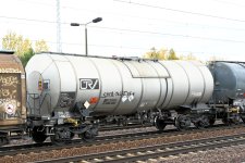 Zacens 33 84 7933 860-4 Bf Schönefeld (bei Berlin).jpg