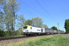 248 032-5 nahe Zossen.jpg