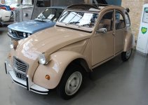 1982citroen2cv6special-e001.jpg
